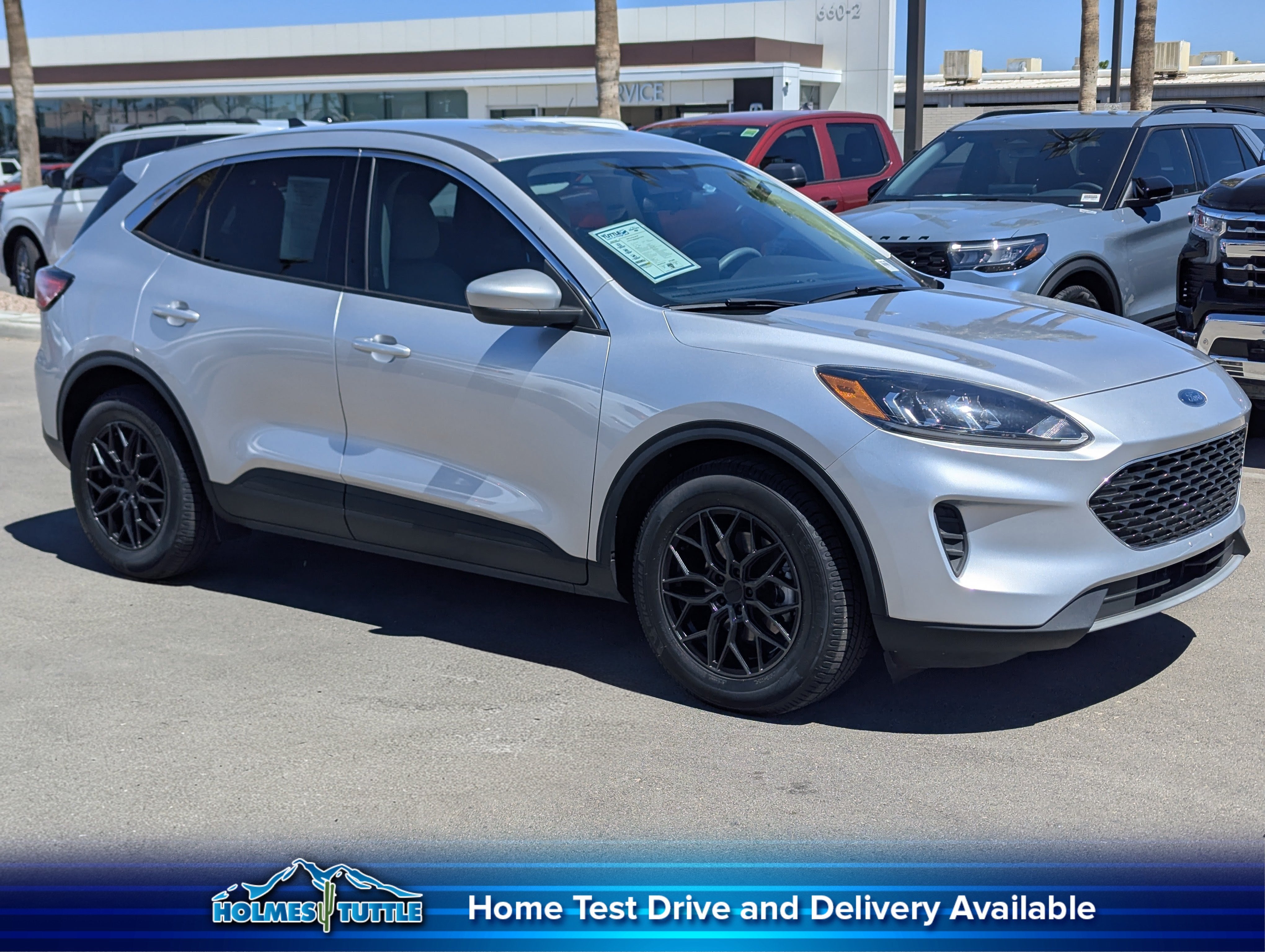 2020 Ford Escape SE in Ingot Silver Metallic — front three-quarter view