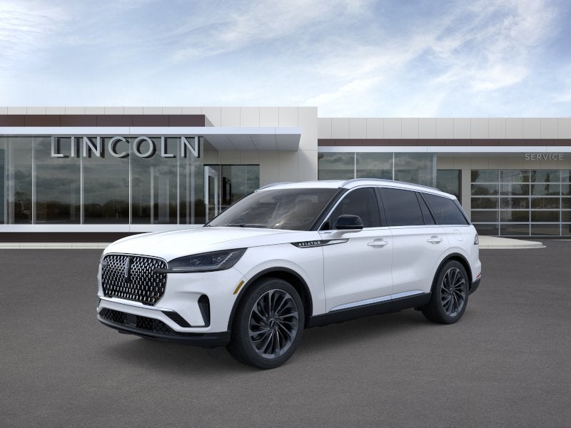 2026 Lincoln Aviator Reserve in Pristine White Metallic Tri-Coat — front three-quarter view
