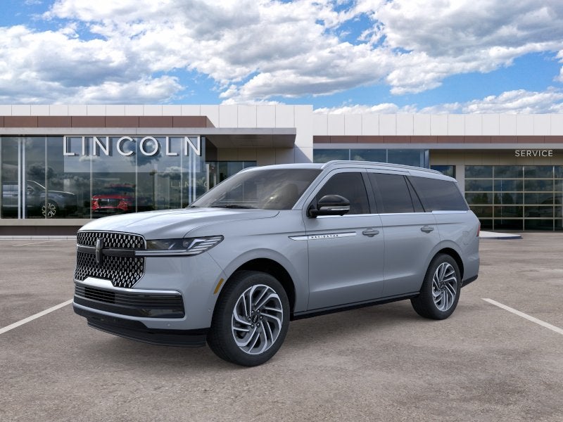 2026 Lincoln Navigator Reserve in Gray Mist Metallic Tri-Coat — front three-quarter view