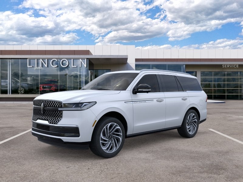 2026 Lincoln Navigator Reserve in Crystal White Metallic Clearcoat — front three-quarter view