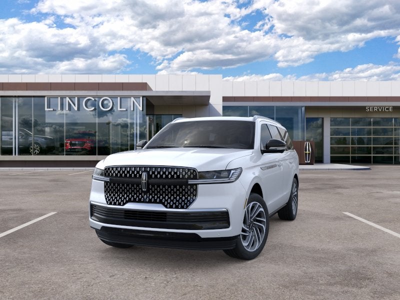 2026 Lincoln Navigator — side profile view