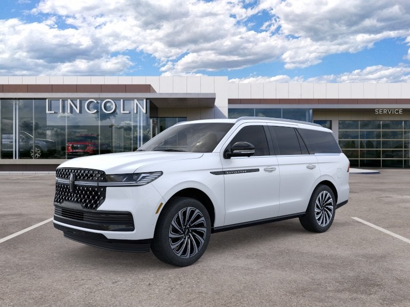 2026 Lincoln Navigator Black Label in Pristine White Metallic Tri-Coat — front three-quarter view