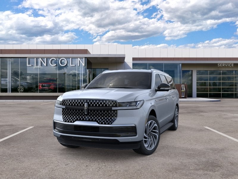 2026 Lincoln Navigator L — side profile view