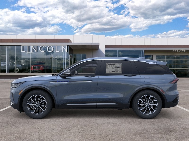 2026 Lincoln Nautilus — rear three-quarter view