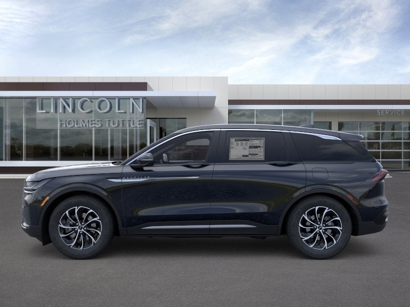 2026 Lincoln Nautilus — rear three-quarter view