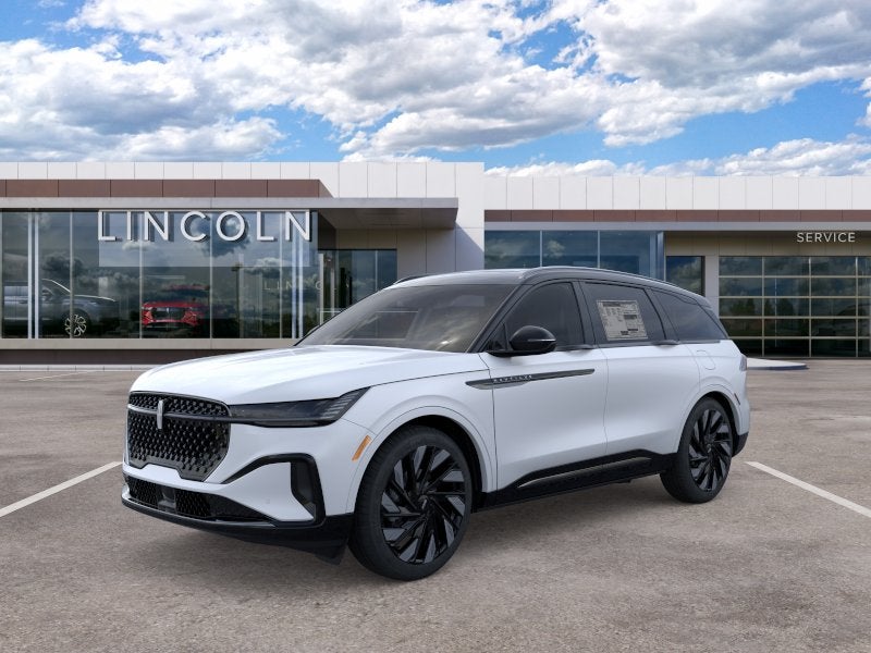2026 Lincoln Nautilus Reserve in White Platinum Metallic Tri-Coat — front three-quarter view